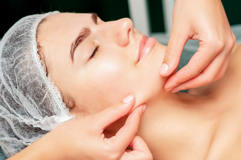 Face and chin beauty treatment